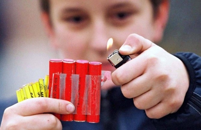 Kako bez petardi proslaviti praznike 