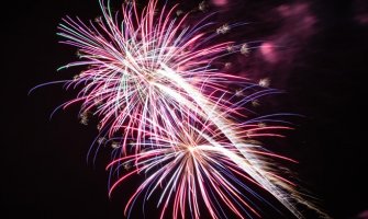 Holandija: Dvanaestogodišnji dječak stradao tokom vatrometa