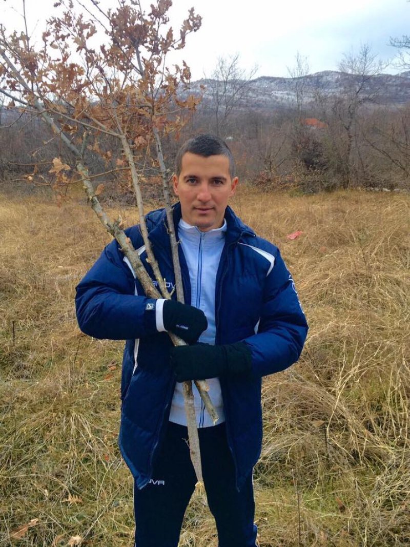 1589468516157389787350068589093079022122810n1