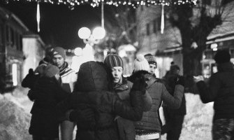  Plesom protiv crvenog alarma: Plesali tango na 17 ispod nule