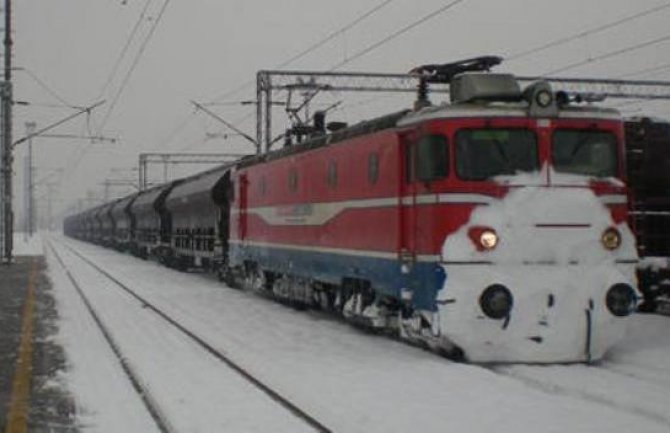 Zbog hladnoće zaustavljeni vozovi u lokalnom saobraćaju