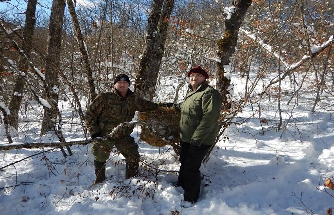 Pogledajte šta su ovi lovci uradili za divljač (FOTO)