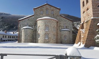 Na Božić pao snijeg na Svetoj gori!