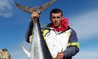  Nemanja ulovio tunu od 98 kilograma (FOTO)