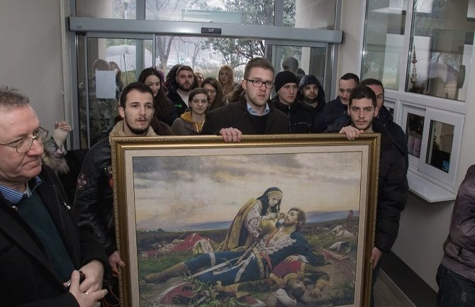 Klub mladih Nove srpske demokratije pokušao da uruči poklon sliku Abdiću