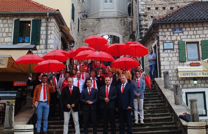 U kadrovima vladajuće koalicije u HN vlada isključivo partijski interes 