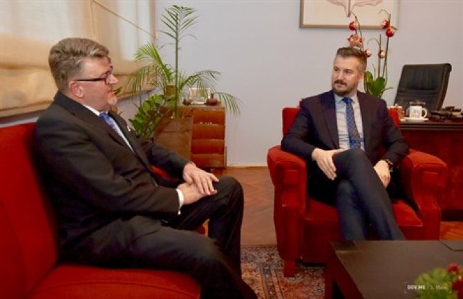 Grubišić:  Crna Gora će biti sljedeća članica EU 