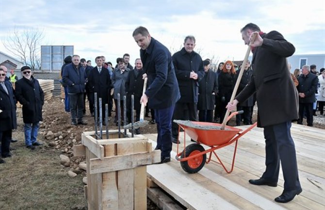 Otpočela gradnja srednje stručne škole u Golubovcima
