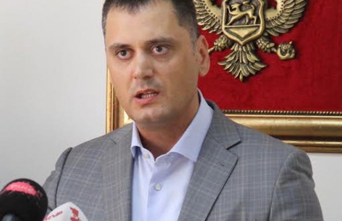 Pavićević i Ašanin podnijeli ostavke