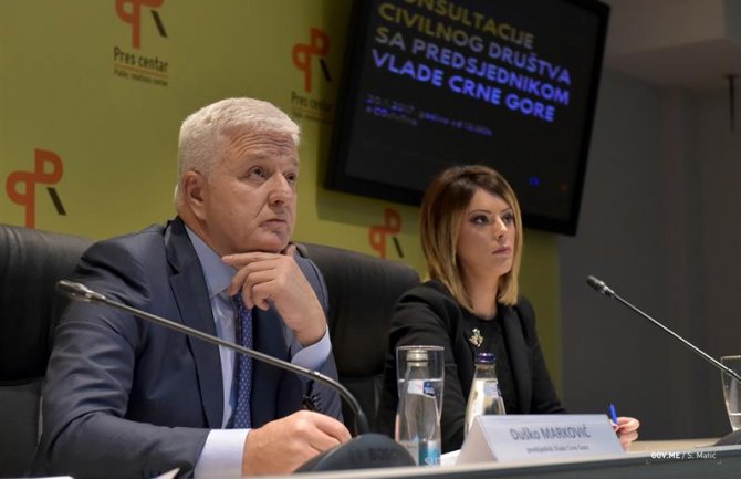 Marković na konsultacijama sa NVO: Dobra namjera i iskrena želja za saradnjom