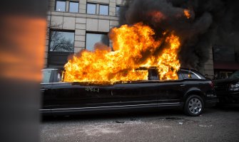 Protesti protiv Trampa: U Vašingtonu uhapšeno više stotina ljudi, hiljade demonstranata u Melburnu