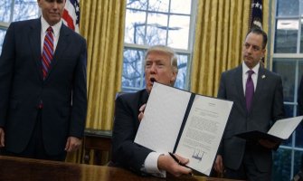 Tramp povukao SAD iz Transpacifičkog sporazuma