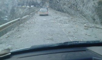 Odron u kanjonu Morače, vozači oprez