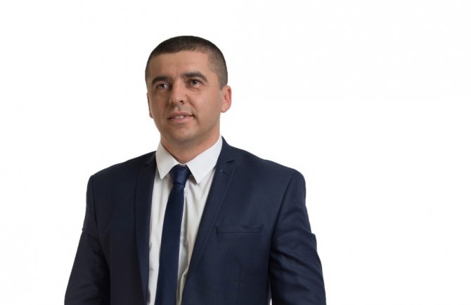  Kome ne odgovara da ponovo proradi aerodrom u Beranama?