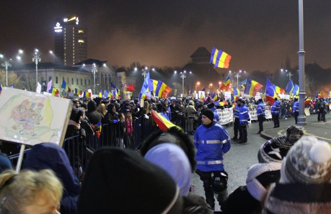 Iako je Vlada opozvala odluku o amnestiji, građani nastavili sa protestima