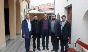 Humanitarna organizacija obezbijedila pomoć za 80 porodica iz Plava i Gusinja