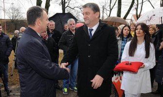 Ministar Hrapović otvorio zdravstvenu ambulantu u nikšićkom naselju Straševina