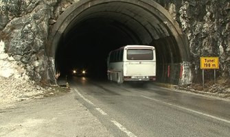 Potpuna obustava saobraćaja na magistralnom putu Podgorica-Cetinje