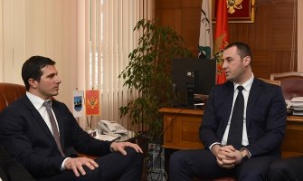 Janović u posjeti Beranama: Uložiti maksimalne napore kako bi oplemenili i obogatili sport