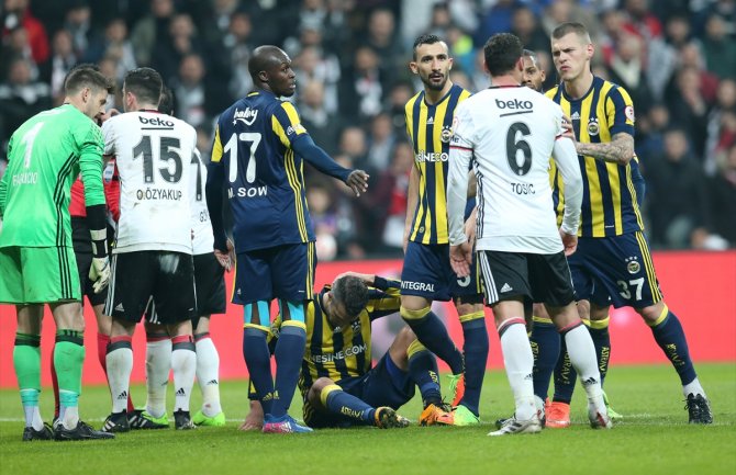 Tošić kažnjen s četiri utakmice zbog incidenta na meču Bešiktaš-Fenerbahče