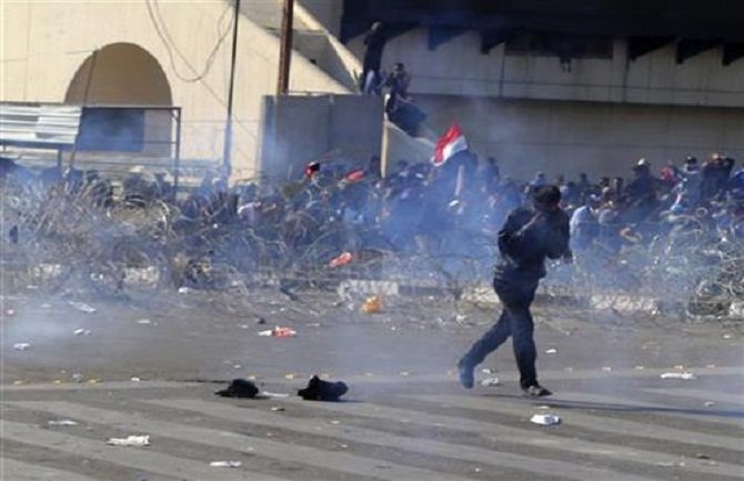 Irak: Pet demonstranata ubijeno u sukobima s policijom