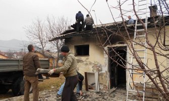 Opština Berane: Potrebna pomoć za sanaciju barake oštećene u požaru