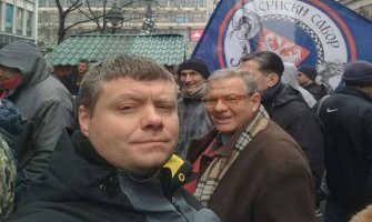 Ristić na protestu u Beogradu ispred Ambasade CG