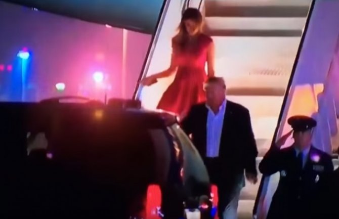 Novo poniženje od strane Donalda za Melaniju (VIDEO)