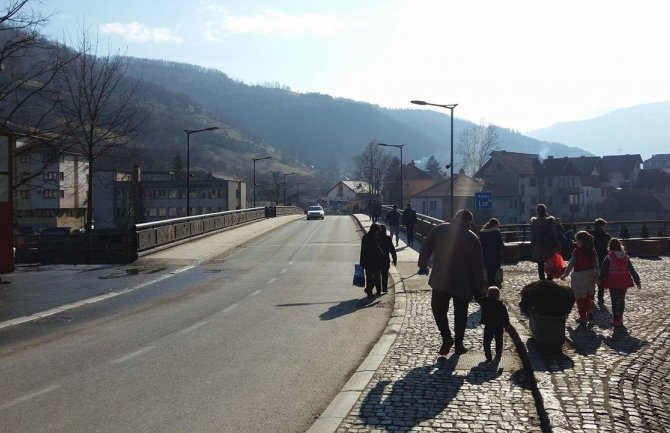 Pejak: Crnu Goru će ove godine napustiti do 5.000 građana