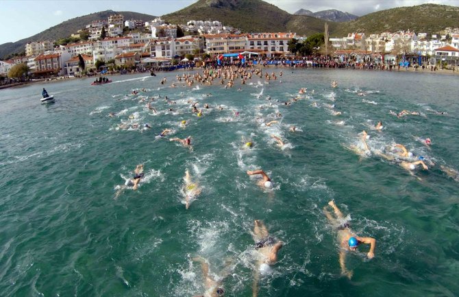 Februarski maraton u plivanju na otvorenom moru(FOTO)