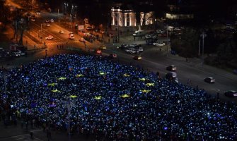 Rumunija: Demonstranti formirali zastavu EU 