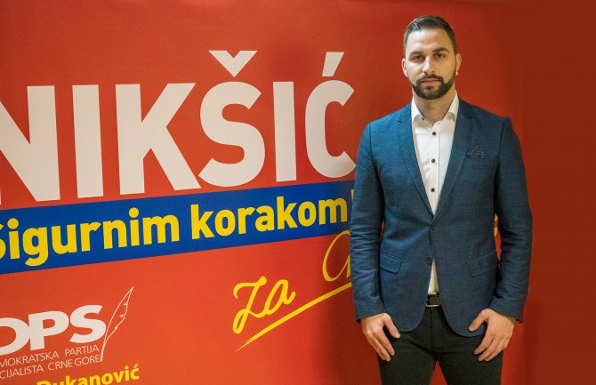 Muratović: Nezaposlenost gorući problem Nikšića i Crne Gore