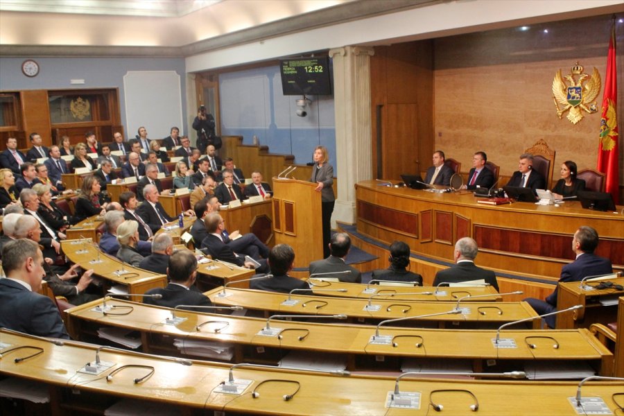 2017030122214490819411449Web