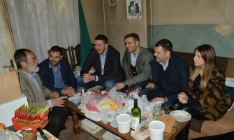 Humanitarna pomoć pjesniku Slobodanu Beću Došljaku