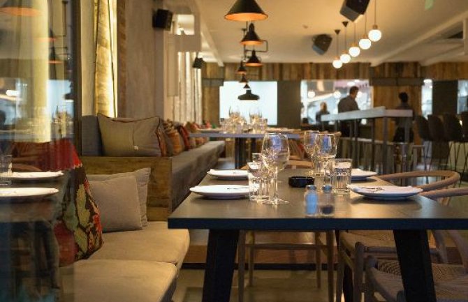 Odbjegli Rumuni: 120 ljudi jelo, pilo pa pobjeglo iz restorana