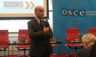 Poštovanje etičkog kodeksa u cilju javnog interesa i izgradnje kredibilnih medija