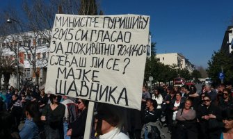 Drugi dan protesta majki: Biće nas sve više