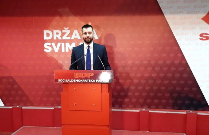 Zeković: Nova većina simbolično izabrala datum održavanja sjednice na isti dan kad je Crna Gora prestala da postoji 1918. godine