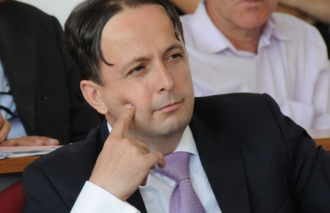 Gegaj: Manupulatori iz opozicije žele bankrot države