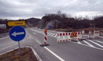 Prevoznici ukidaju vožnje ka Cetinju: Životi putnika mogu biti ugroženi