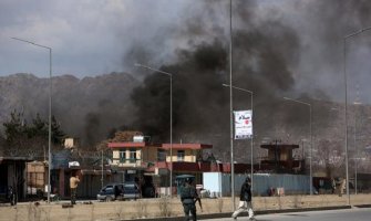 Teroristi prerušeni u doktore napali vojnu bolnicu