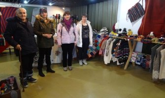 Pletilje, tkalje, vezilje izložile svoje ručne radove