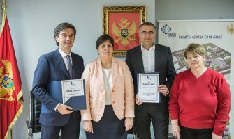 Klinika za ginekologiju i akušerstvo KCCG-a dobila savremene laparoskopske instrumente 