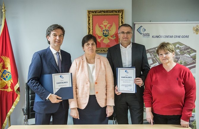 Klinika za ginekologiju i akušerstvo KCCG-a dobila savremene laparoskopske instrumente 