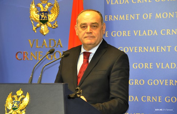 Vlada se kod komercijalnih banaka zadužuje 20 miliona eura