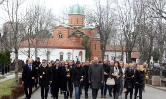 Šetnja za Đinđića: Spomenik ne smiju otkriti oni koji su se radovali ubistvu