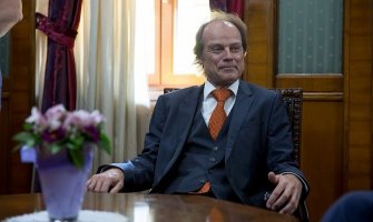 Sami ćete riješiti krizu bez pomoći iz inostranstva