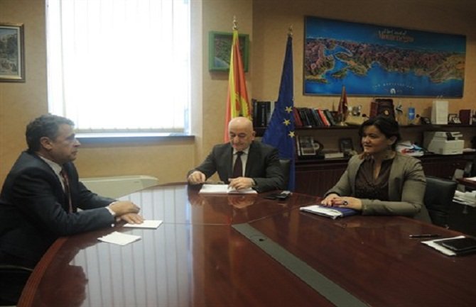 Nurković: Razvoj putne infrastrukture Crne Gore i Kosova prioritet