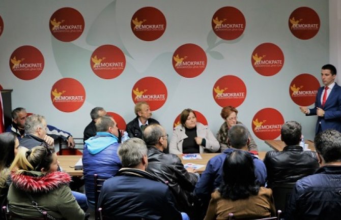 Bečić: DPS, njeni sateliti i OKG nemaju nikakve šanse u Herceg Novom