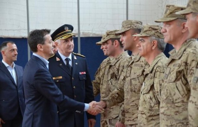 Svečano dočekan V kontingent Vojske Crne Gore iz Avganistana(FOTO)